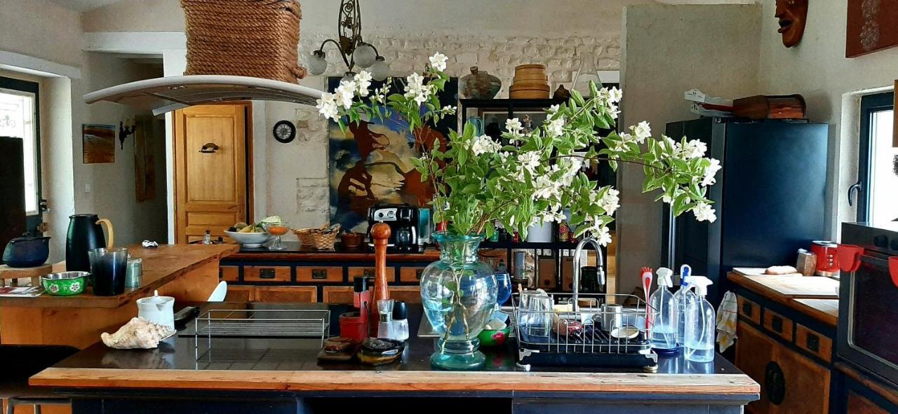 Aux Tuileries Nord B&B Créon Eksteriør billede